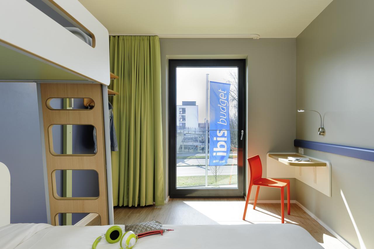 Ibis Budget Hotel *